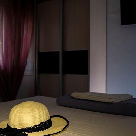 アテネLoftliving 1 By Αττικο Νοσοκομειοアパートメント エクステリア 写真